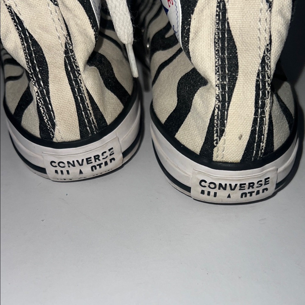 Converse Black and White Zebra Kids Sneakers - Picture 8 of 9